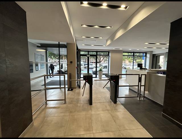 335M² BUILDING TO LET IN CAPE TOWN CITY CENTRE